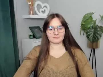 Julie_extasy from Chaturbate