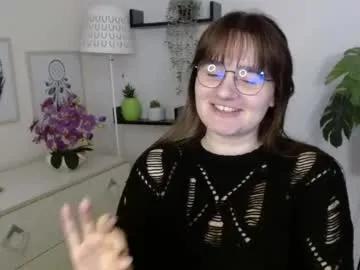 julie_extasy from Chaturbate is Freechat
