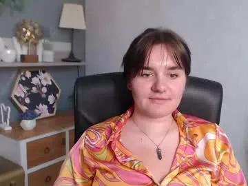 Julie_extasy from Chaturbate