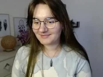 Julie_extasy from Chaturbate