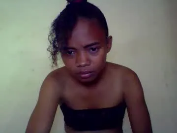 Freechat kamillah69 on Chaturbate