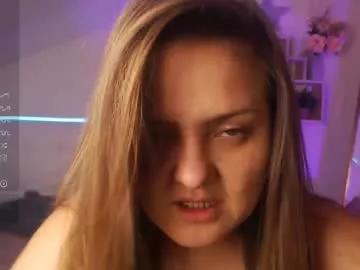 kaya_davies from Chaturbate