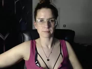 kayalips from Chaturbate