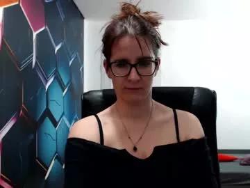kayalips from Chaturbate