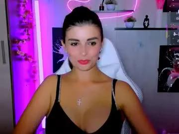 Kayworl from Chaturbate
