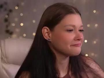 Kelly_ember from Chaturbate