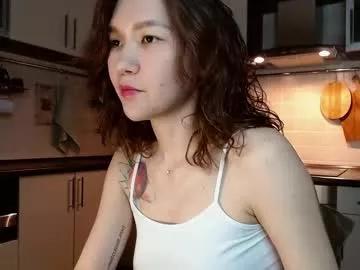 kelly_yon from Chaturbate