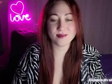 Kellycrystall from Chaturbate