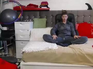 kellynumber from Chaturbate