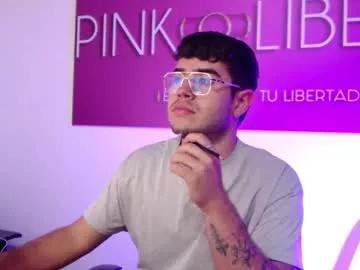 Kevin_cox from Chaturbate