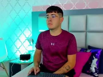 Kevin_cox from Chaturbate