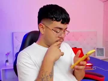 Kevin_cox from Chaturbate
