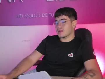 Kevin_cox from Chaturbate