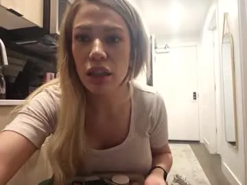 Freechat kianaxxx602399 on Chaturbate