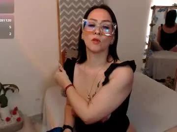 Kiara_bermont from Chaturbate