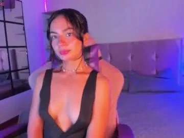 kiara_robertss from Chaturbate is Freechat