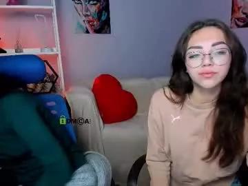 kiki_swan from Chaturbate