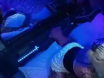 kikilovespartylights from Chaturbate