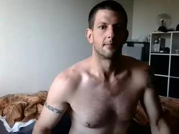 kinkybinerd from Chaturbate