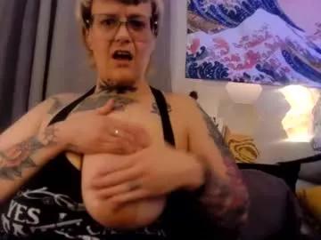 kinkypinkyplay2 from Chaturbate