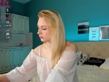 Freechat kiraruiz on Chaturbate