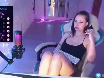 Kiskismeow from Chaturbate