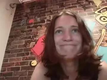 kissmealisa from Chaturbate