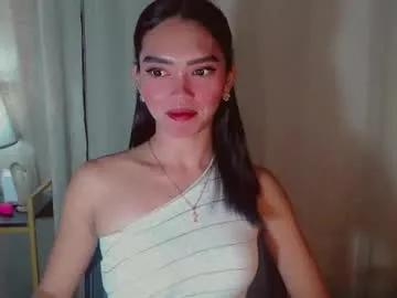 Kitteylovesyou from Chaturbate
