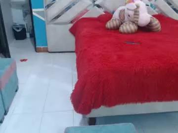 kittyzevee_ from Chaturbate