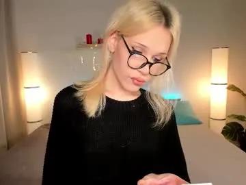 kristial_soopxxx from Chaturbate is Freechat