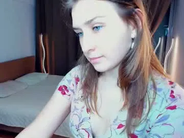 Freechat kristynhoughland on Chaturbate