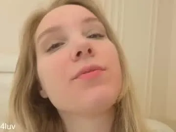 Freechat l1n4luv on Chaturbate