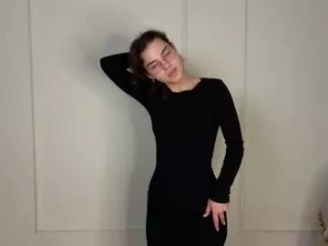 laa_ura from Chaturbate