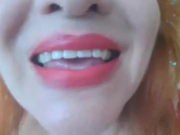 ladamay from Chaturbate