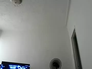 Freechat ladycinnabon on Chaturbate