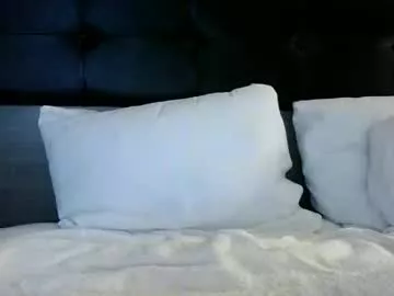 Freechat ladycinnabon on Chaturbate