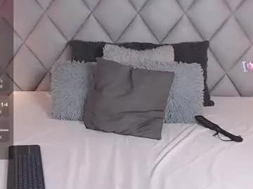 lalycastro from Chaturbate