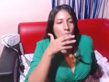 lana_robertt from Chaturbate