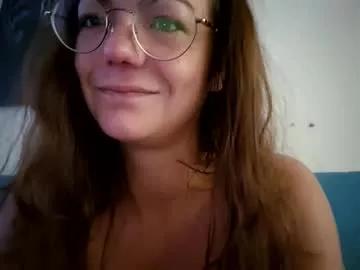 Laraa333 from Chaturbate