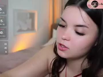 laraaaloom from Chaturbate