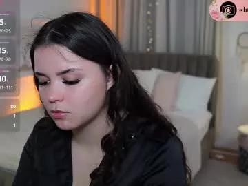 laraaaloom from Chaturbate