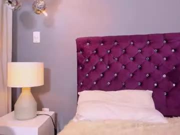 laradream1 from Chaturbate