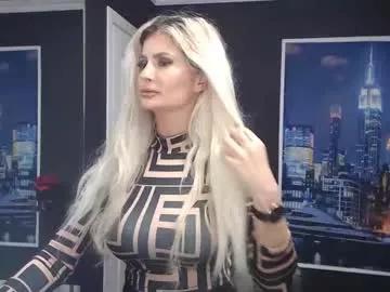 laras_moans from Chaturbate