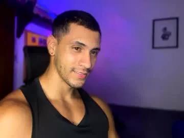 larry_jones from Chaturbate