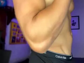 larry_jones from Chaturbate