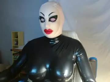 Latex_doll_iris from Chaturbate