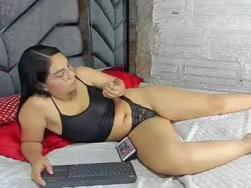 Latinos_couples from Chaturbate