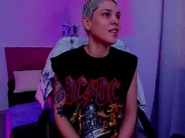 Laura_r23 from Chaturbate