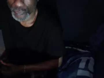 leeguy_hugedick from Chaturbate