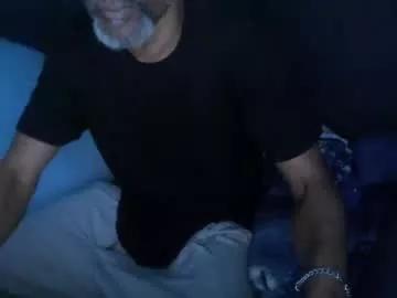 leeguy_hugedick from Chaturbate